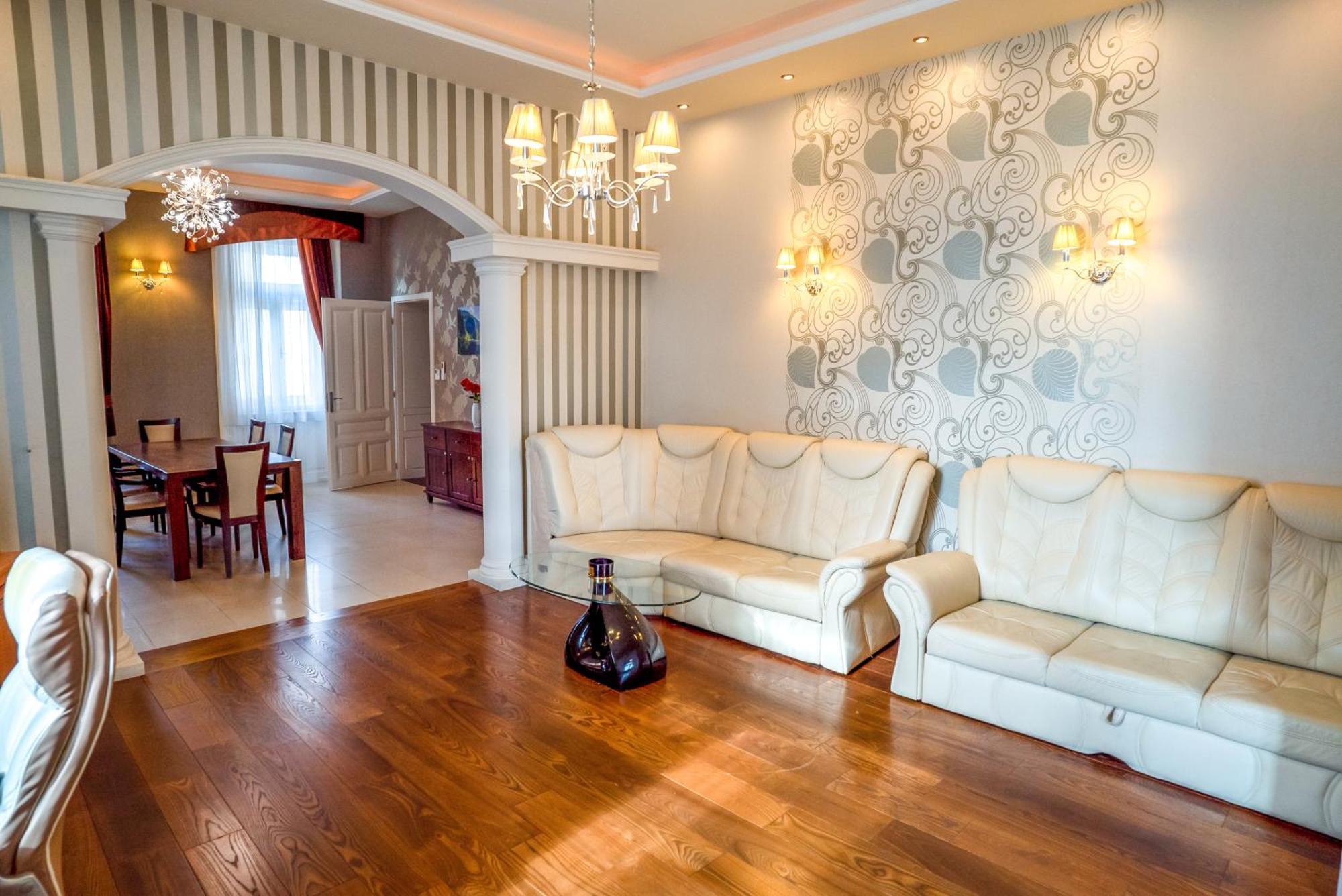 Residence Oasis Gyor Luaran gambar